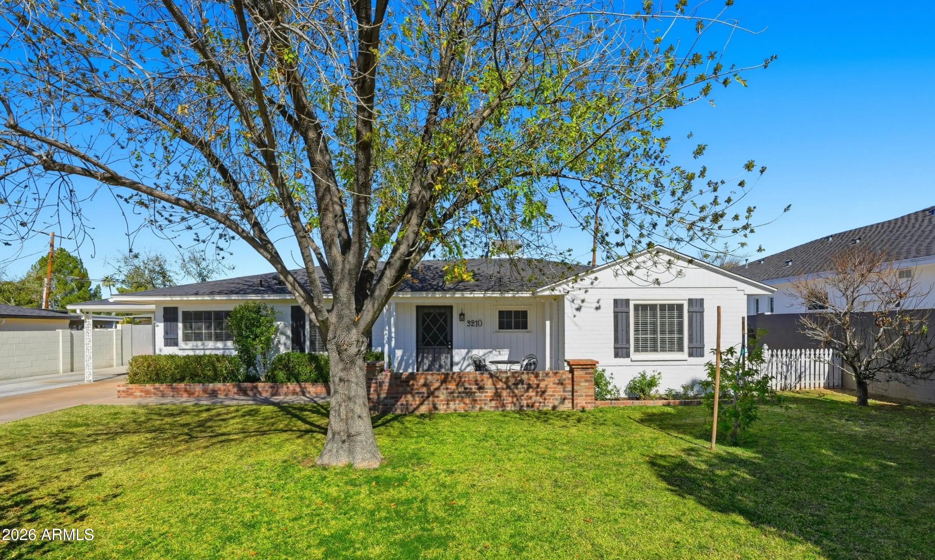 Photo of Listing #6982917