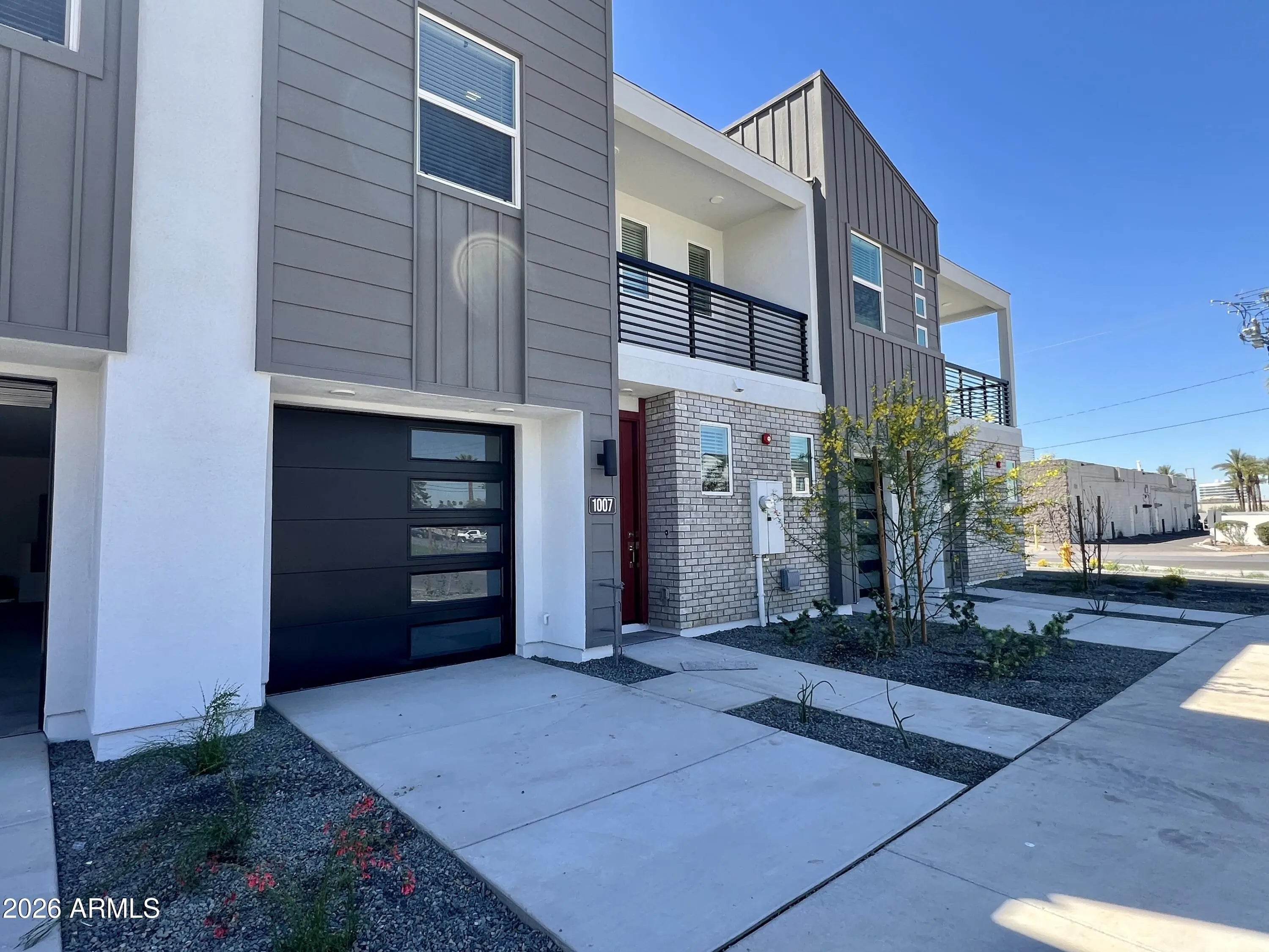 Photo of Listing #6976550