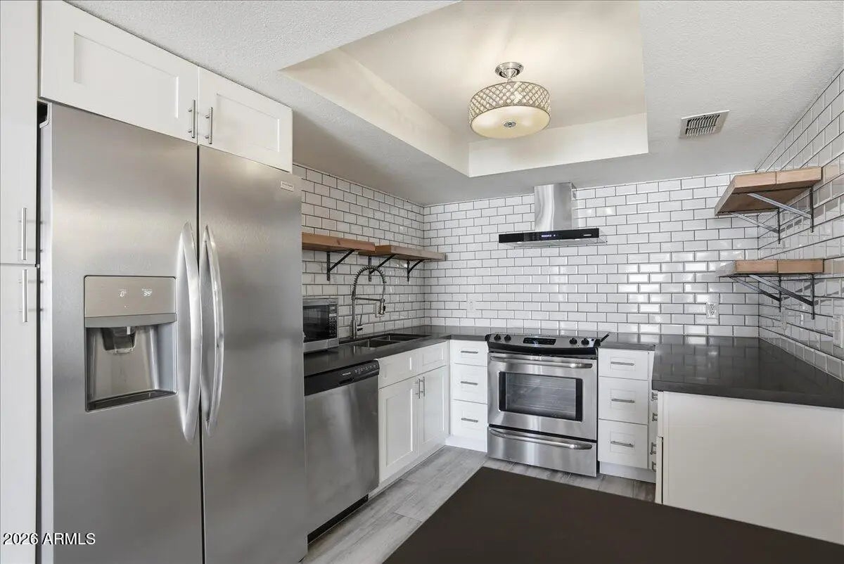 Photo of Listing #6976820