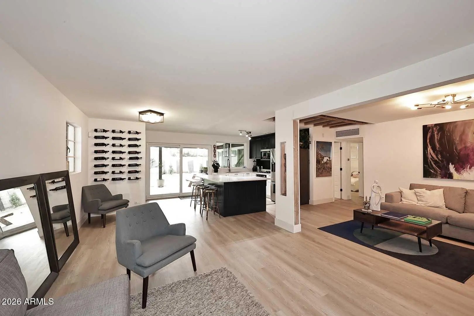 Photo of Listing #6977856