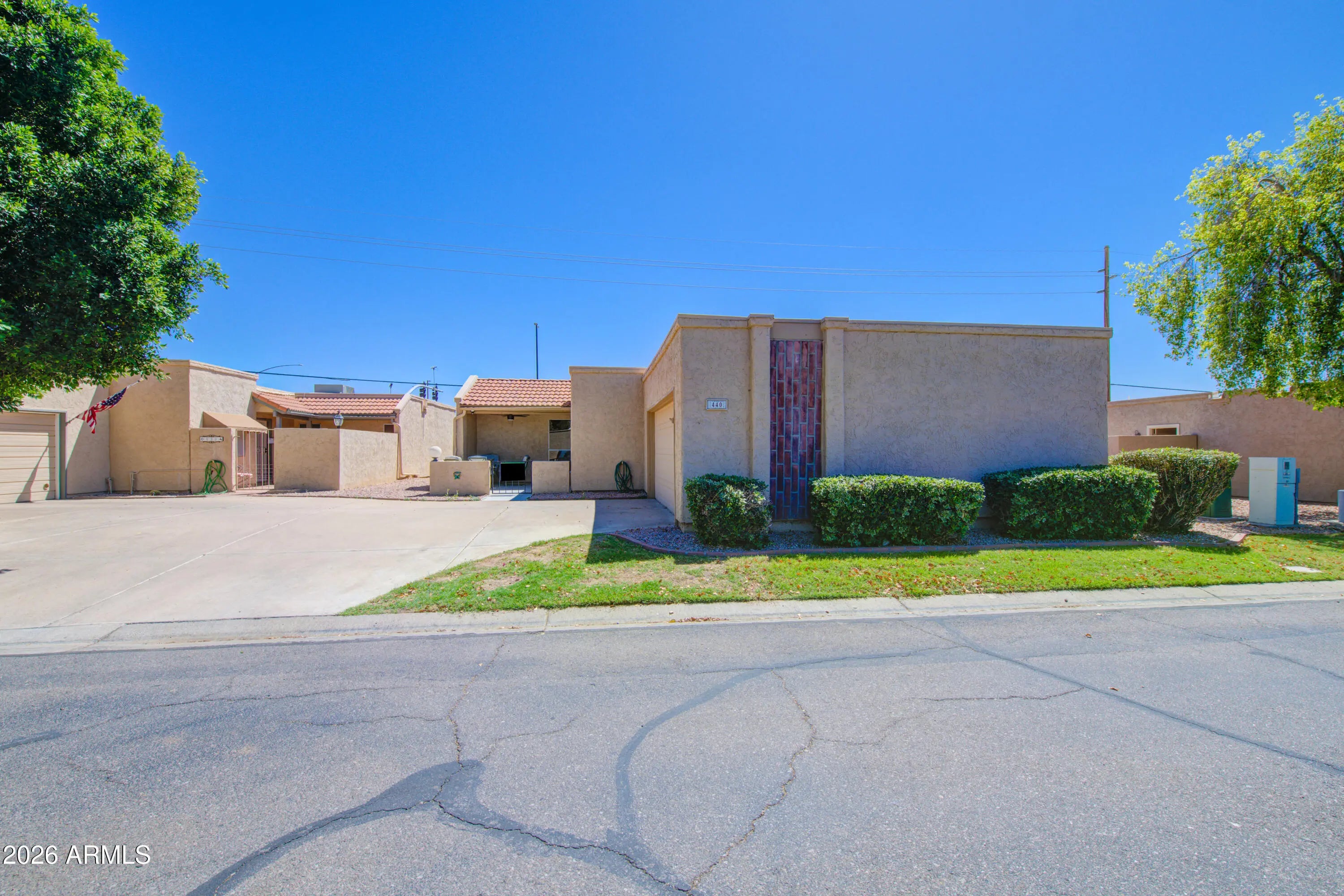 Photo of Listing #6977315