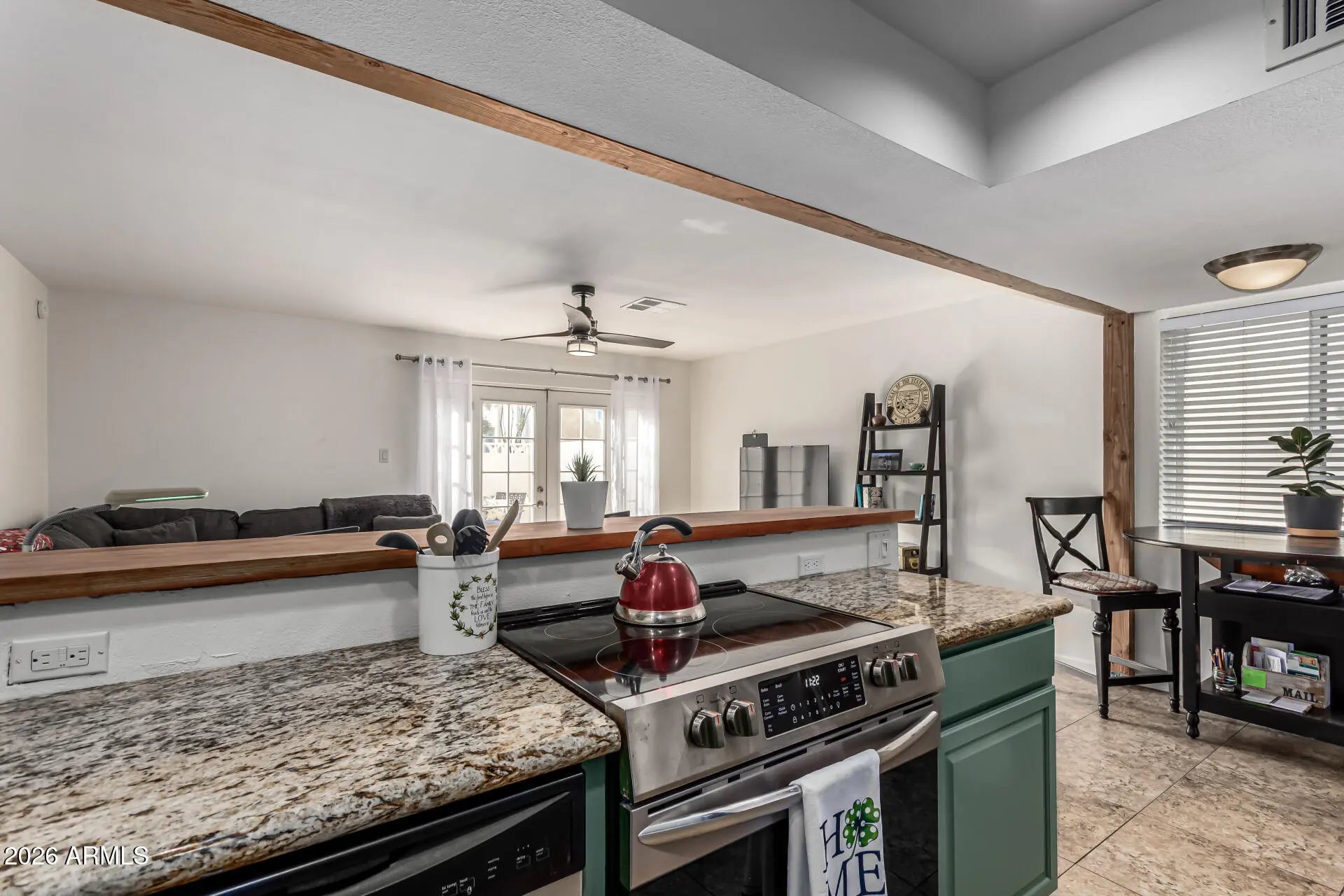 Photo of Listing #6977309