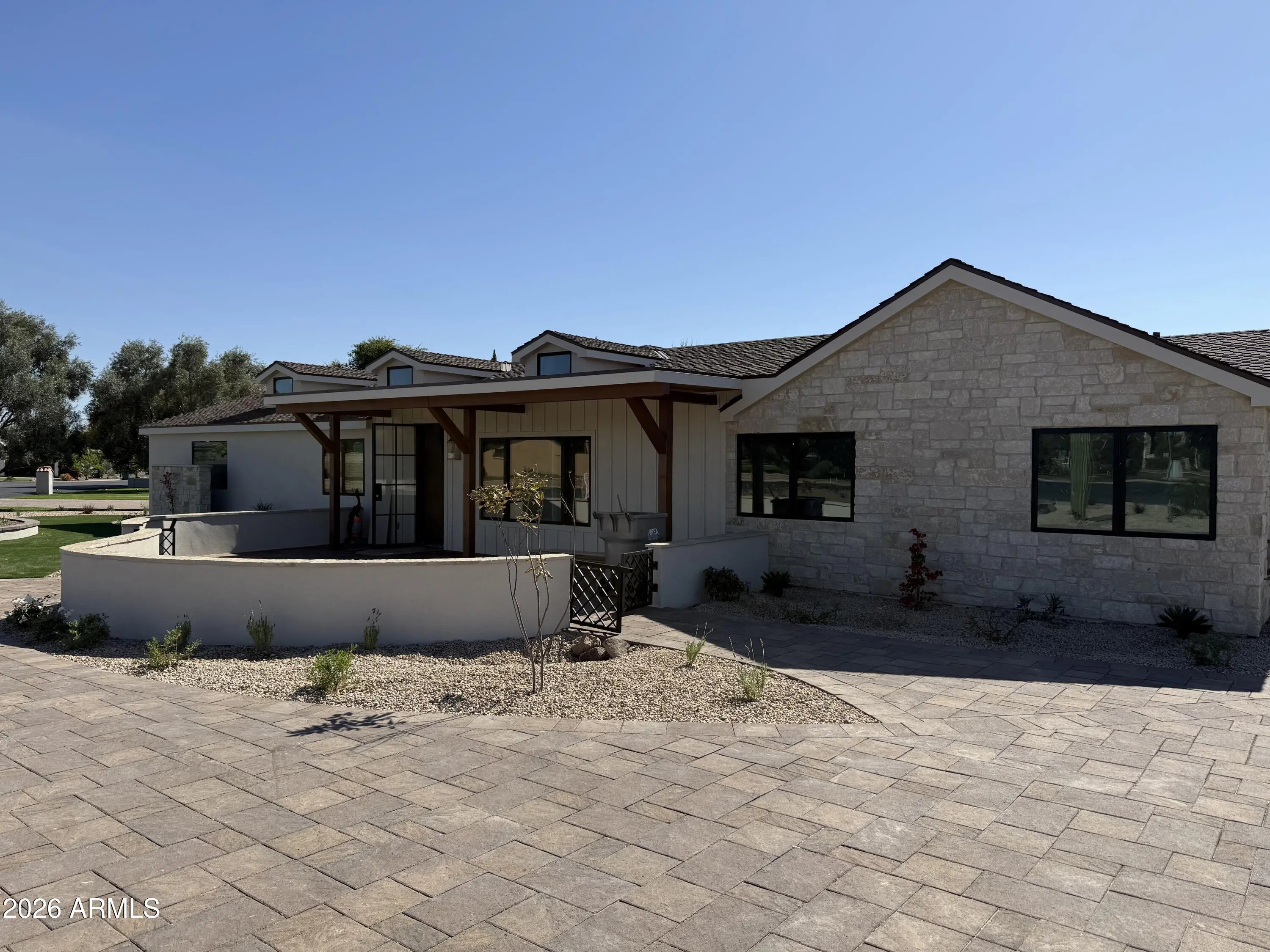 Photo of Listing #6977273