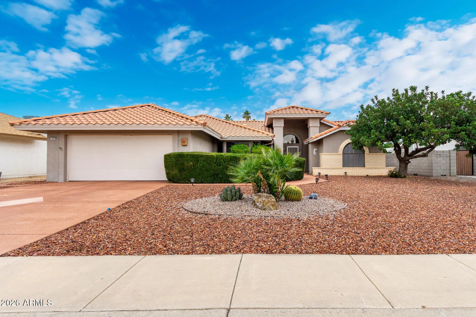 Photo of Listing #6980688