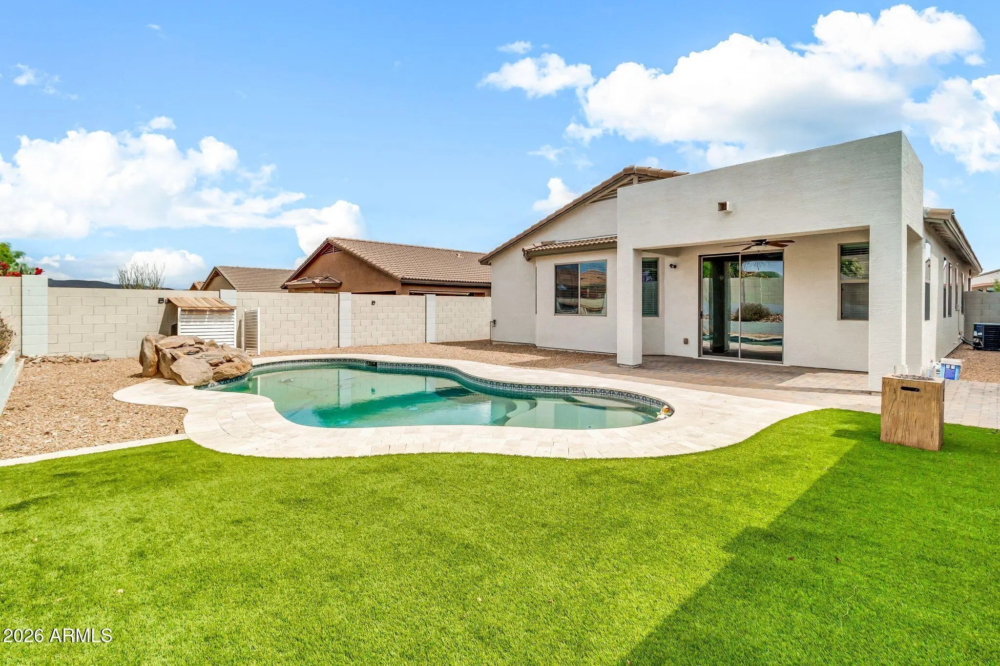 Photo of Listing #6990046