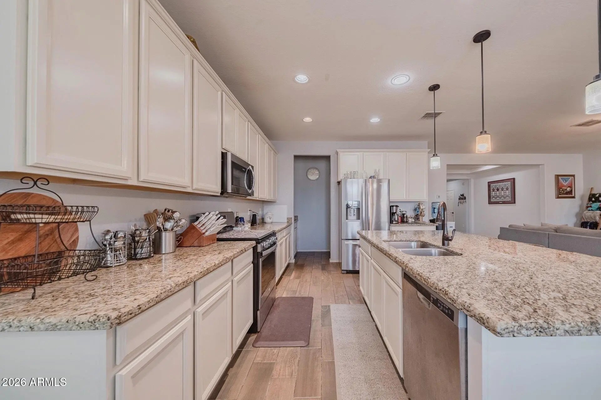 Photo of Listing #6977466