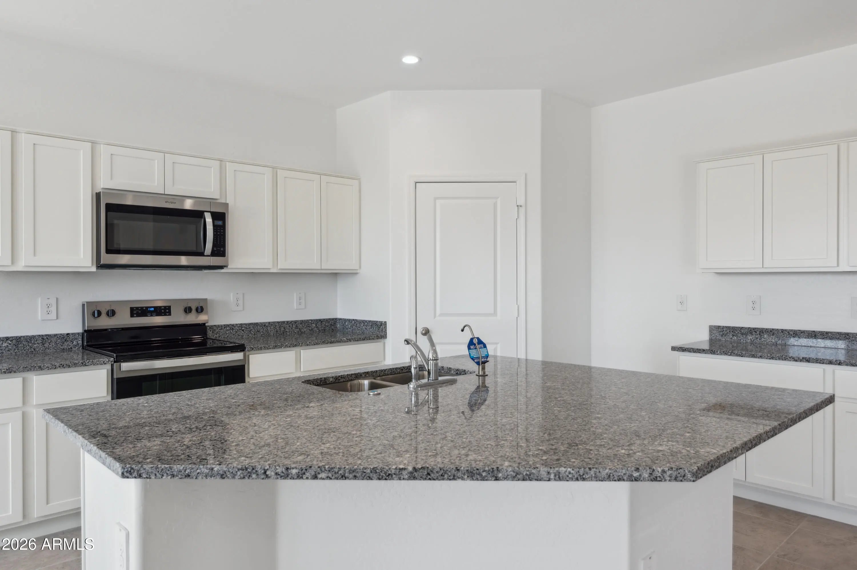 Photo of Listing #6977653