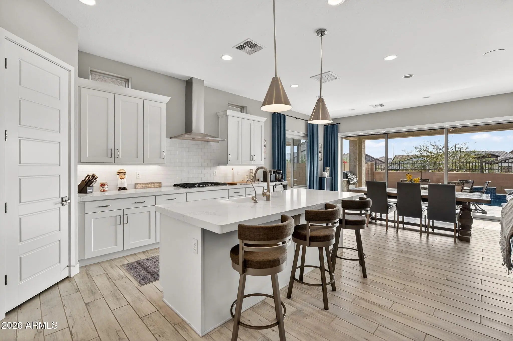 Photo of Listing #6979771