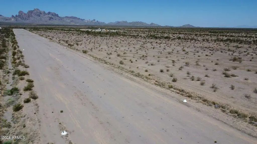 539x2 W Sunland Avenue (unit A2), Tonopah