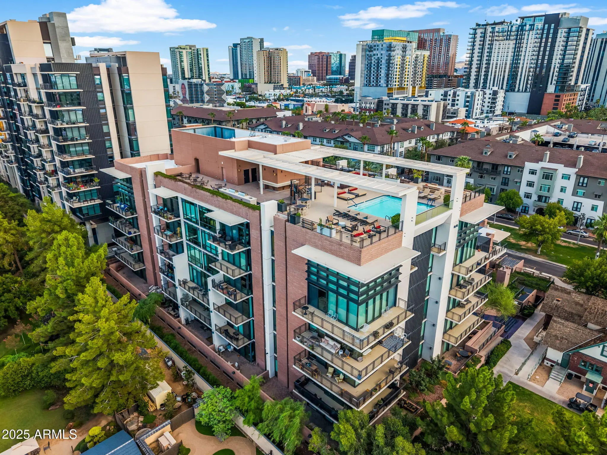 Photo of Listing #6981613