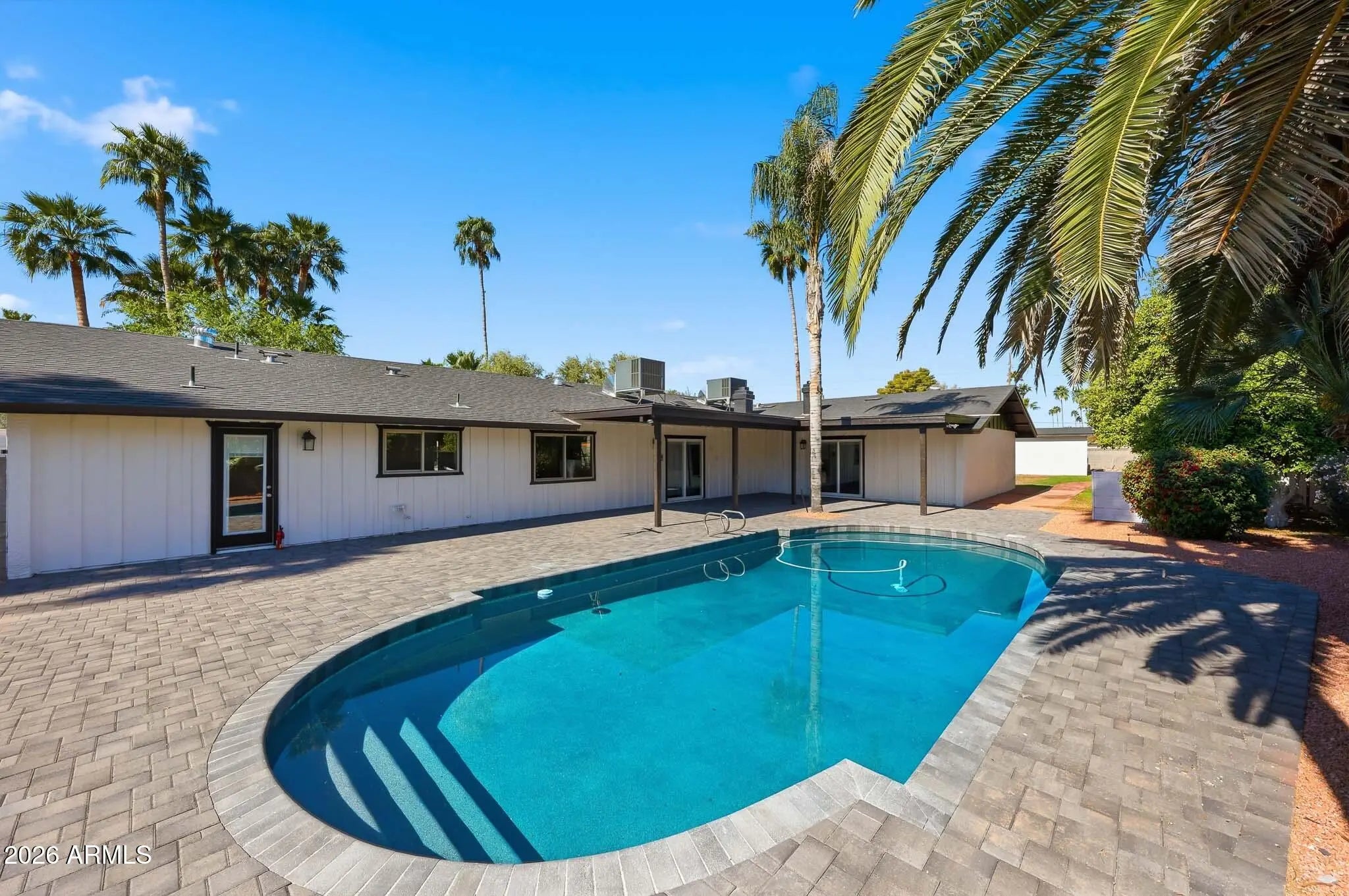 Photo of Listing #7002334