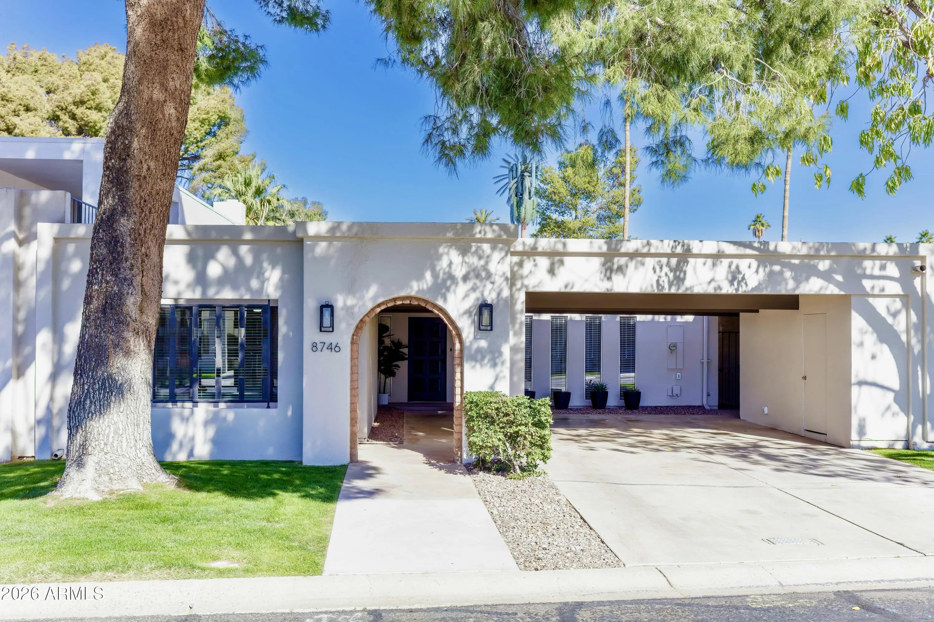 Photo of Listing #6998000