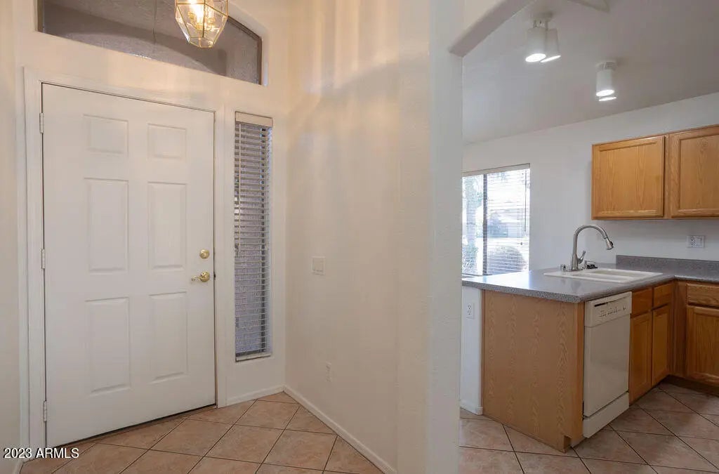 Photo of Listing #6979272