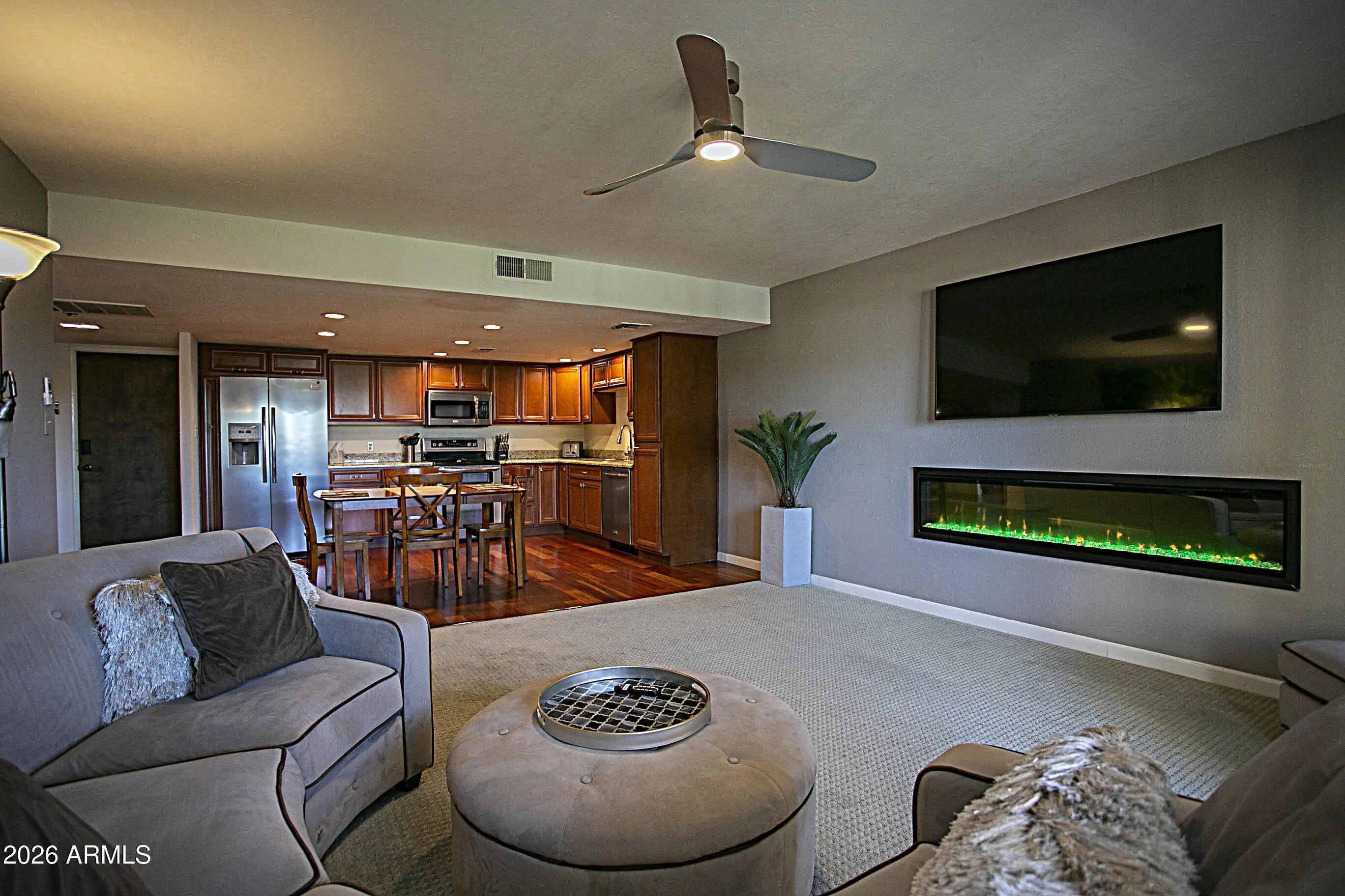 Photo of Listing #6979945