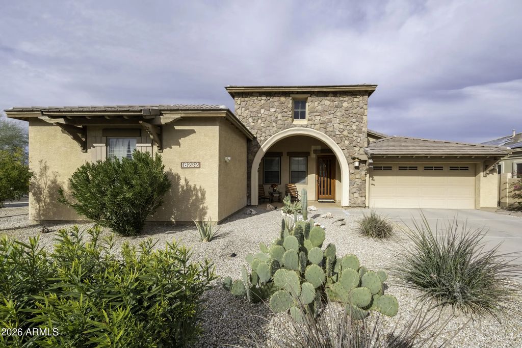 18232 W Las Cruces Drive, Goodyear