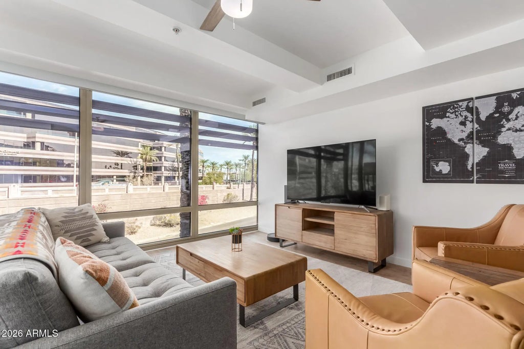 7161 E Rancho Vista Drive (unit 2015), Scottsdale