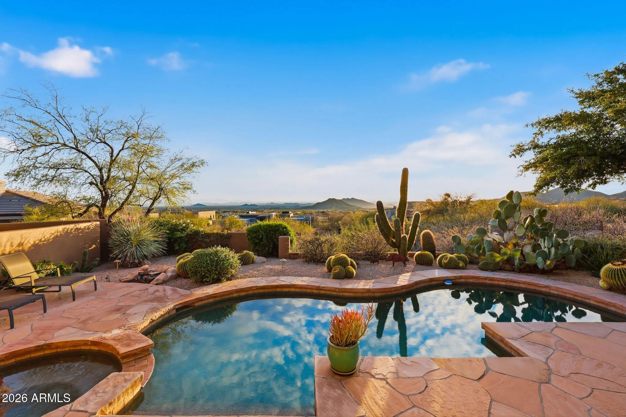 Photo of Listing #6988771