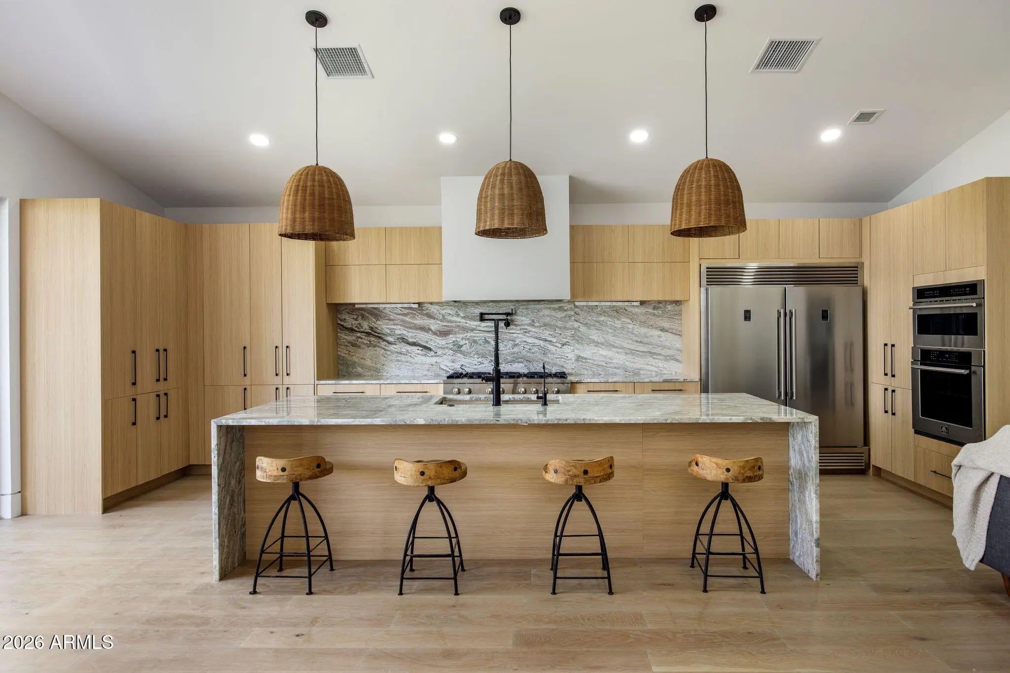 Photo of Listing #6989579