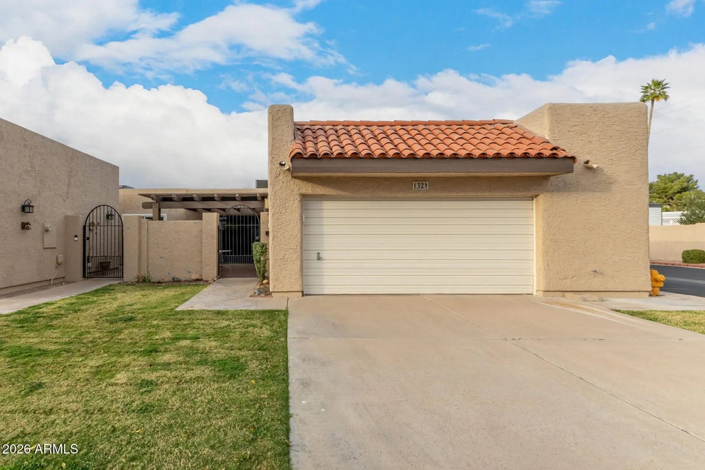 3345 E University Drive (unit 32), Mesa