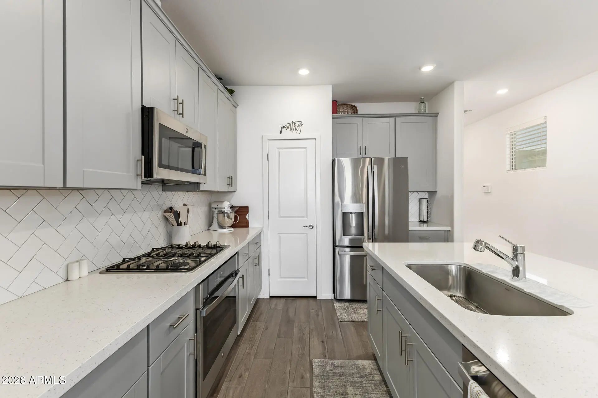 Photo of Listing #6984300