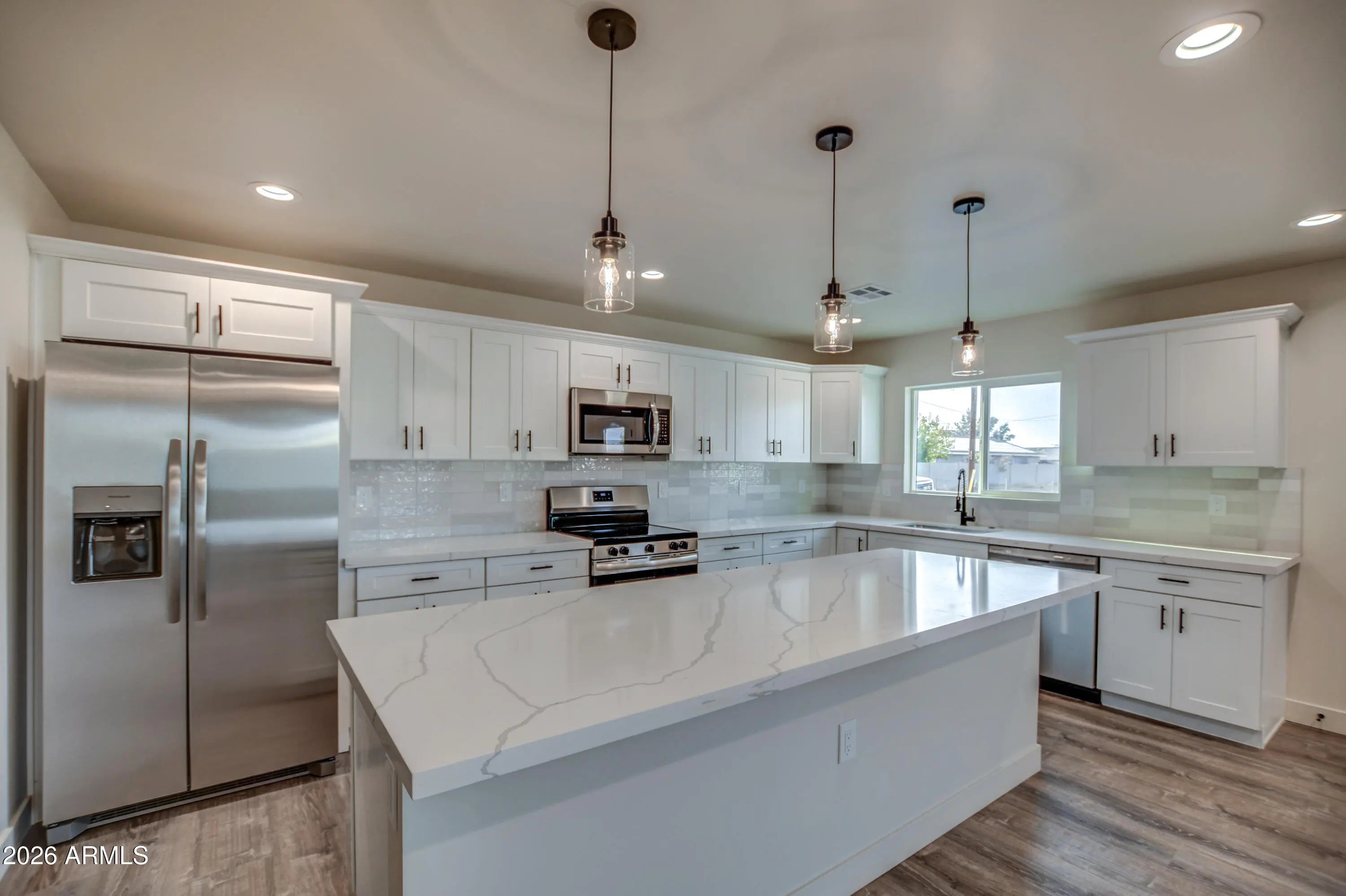 Photo of Listing #6978923