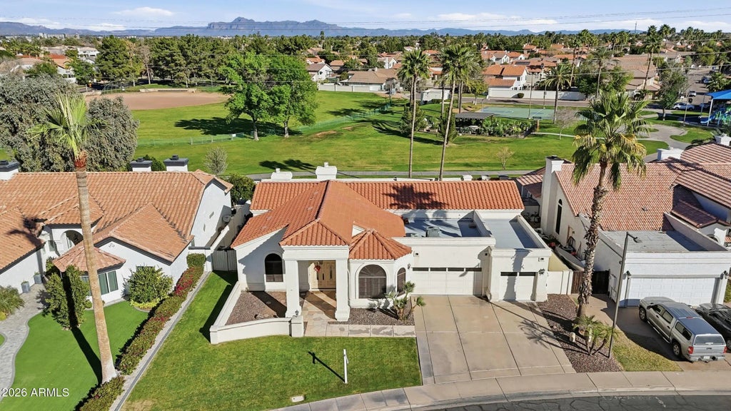 1133 N Peppertree Drive, Gilbert
