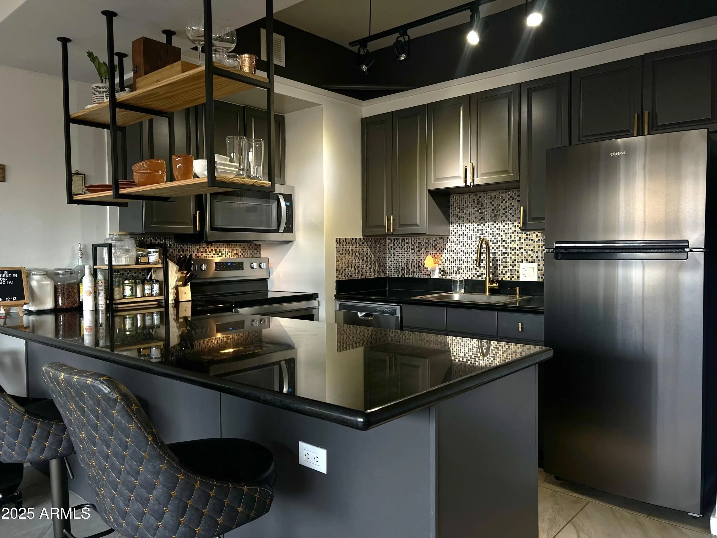 Photo of Listing #6978990