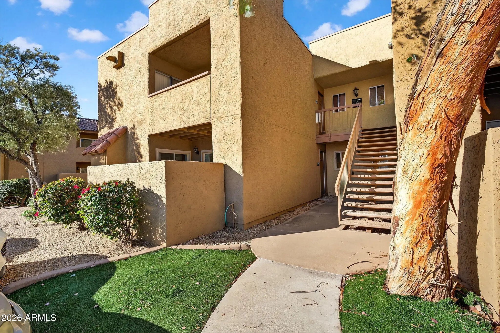 Photo of Listing #6980690