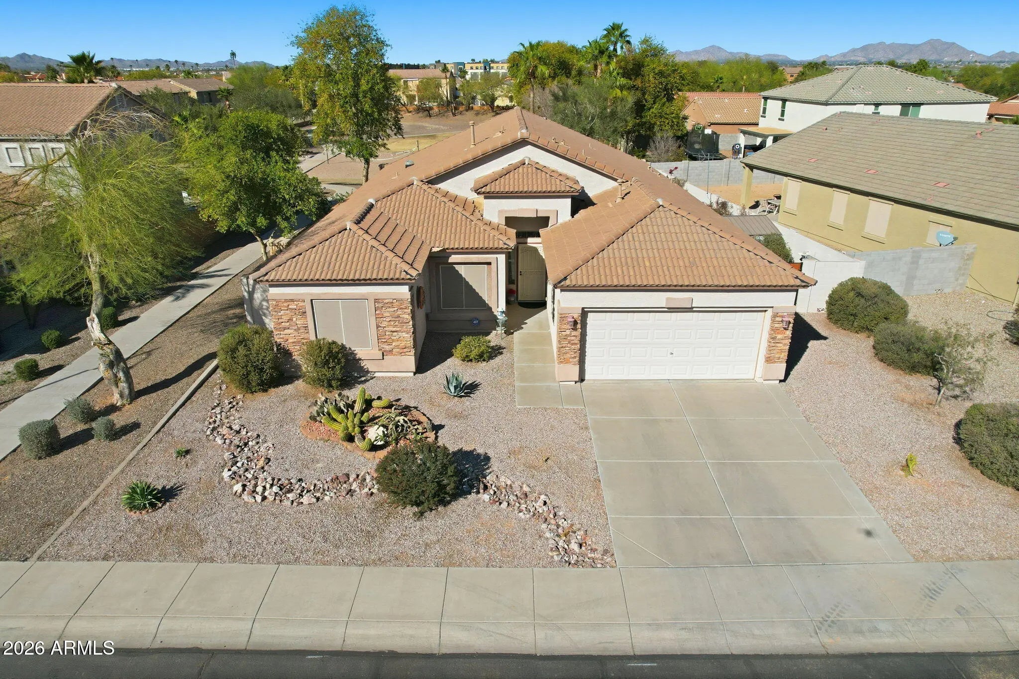 Photo of Listing #6981000