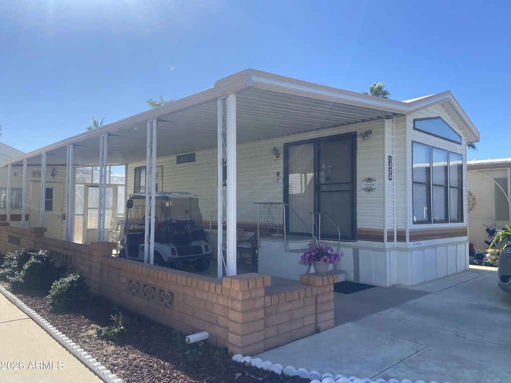 1328 W Inuit Avenue, Apache Junction