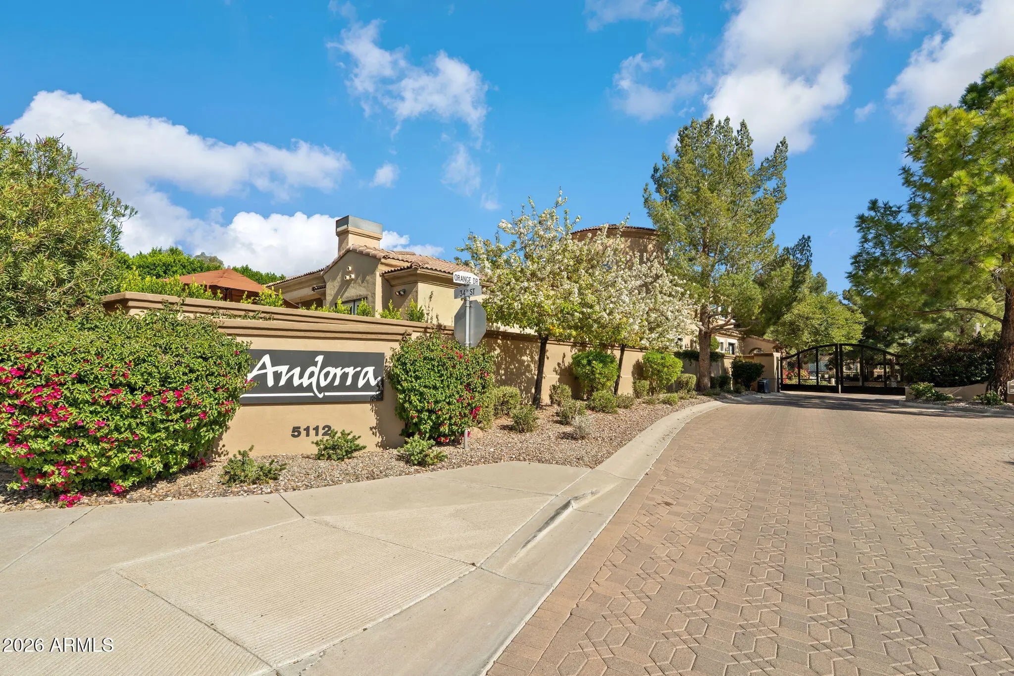 Photo of Listing #6980103