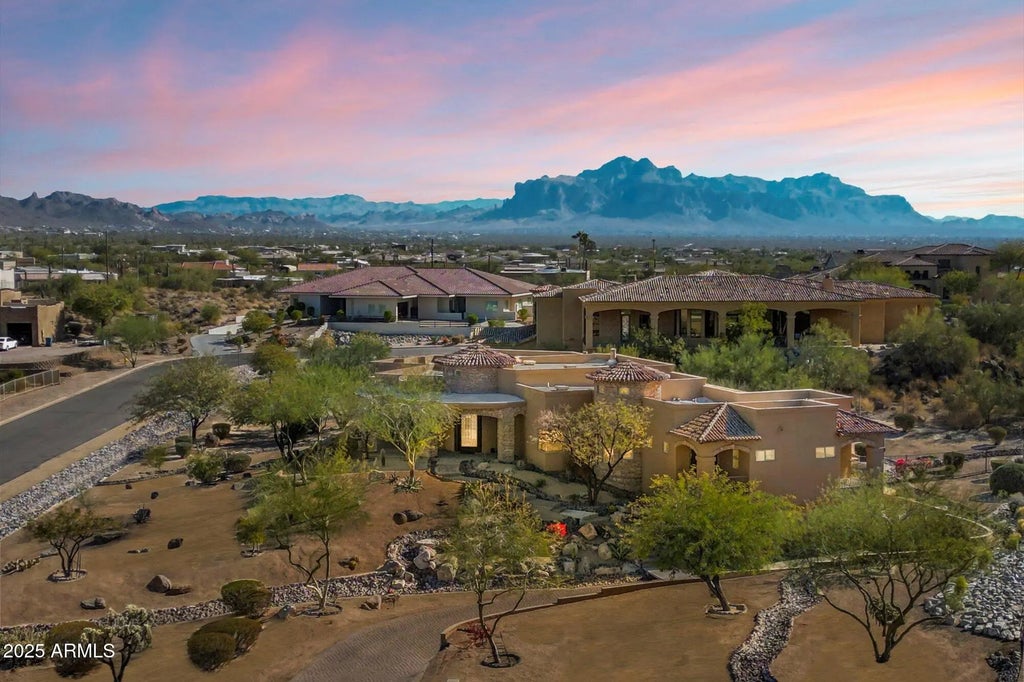 9515 E Julep Circle, Mesa