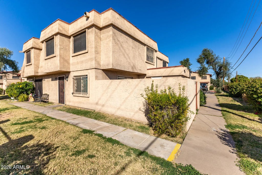 3936 W Camelback Road, Phoenix