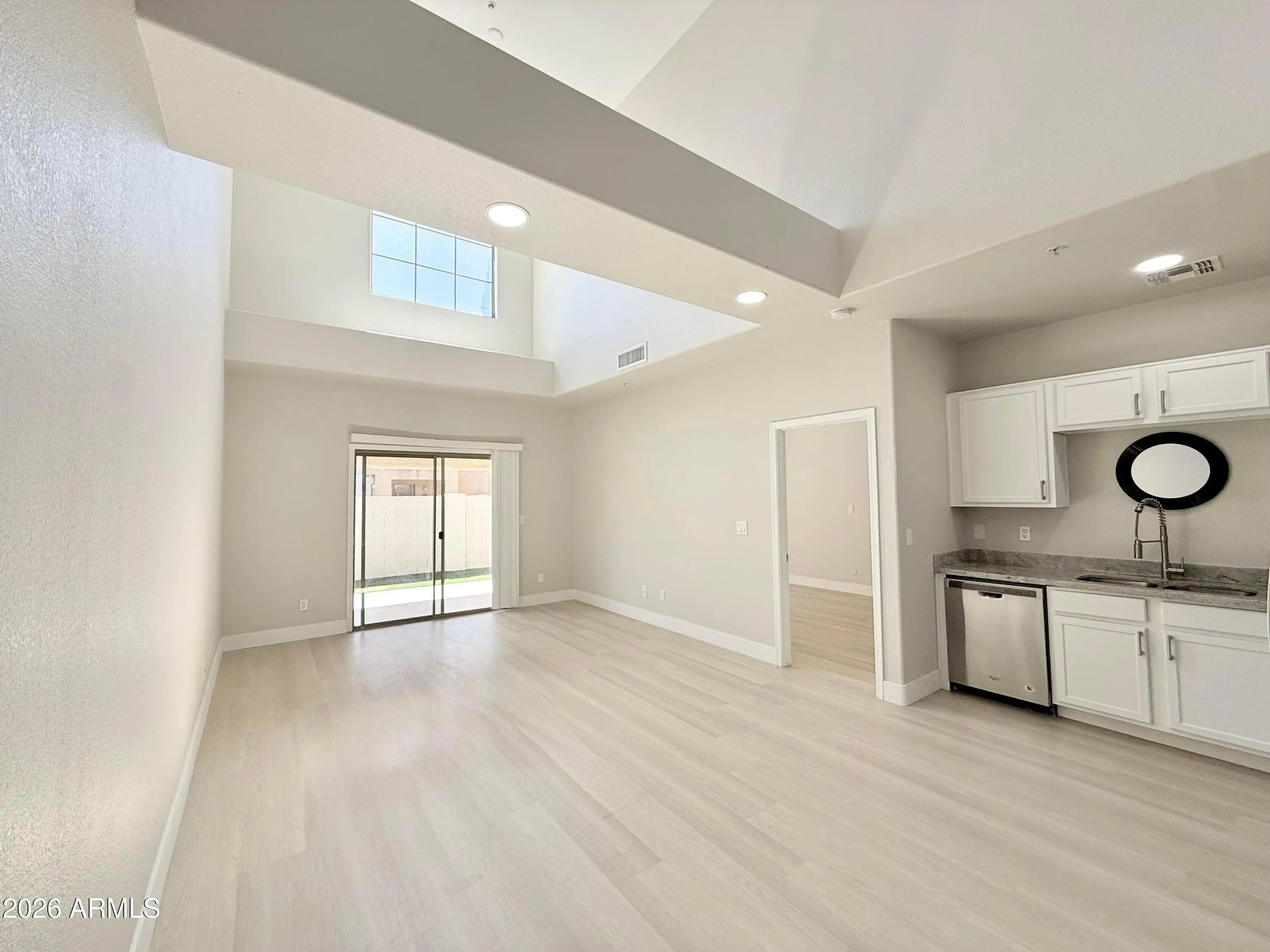 Photo of Listing #6998786