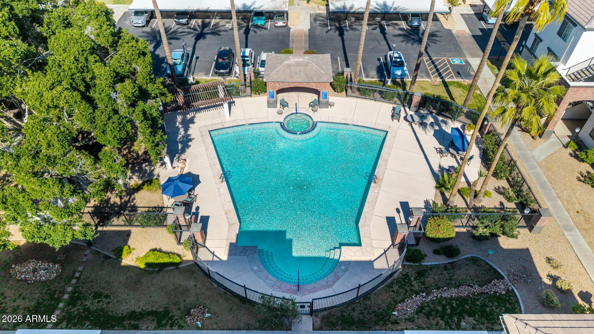 Photo of Listing #6984693