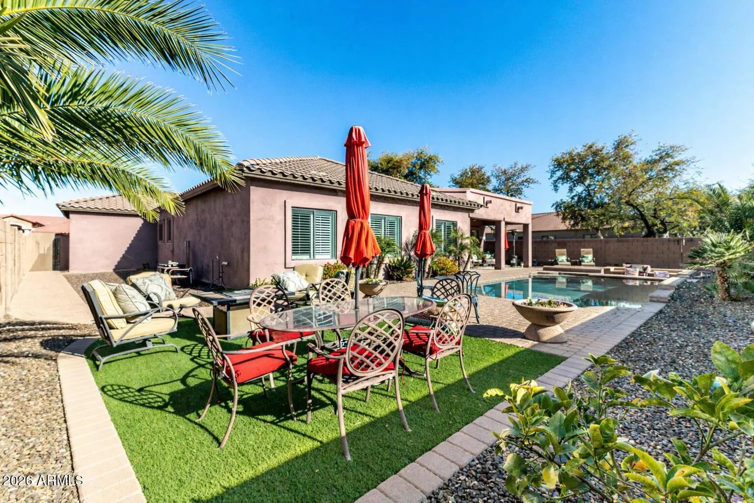 Photo of Listing #6980342