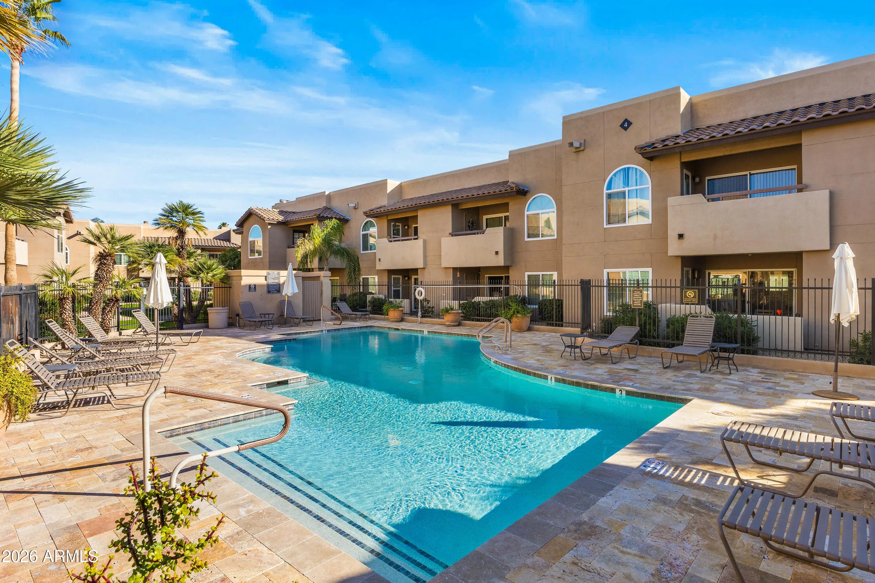 Photo of Listing #6982903