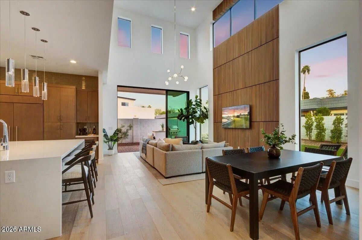 Photo of Listing #6980177