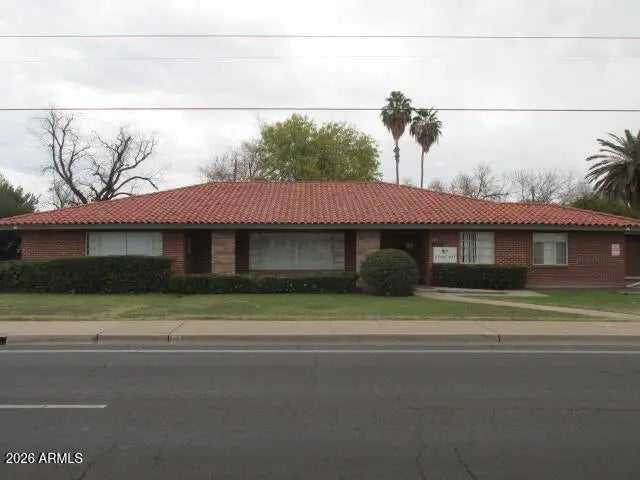 901 E University Drive, Mesa