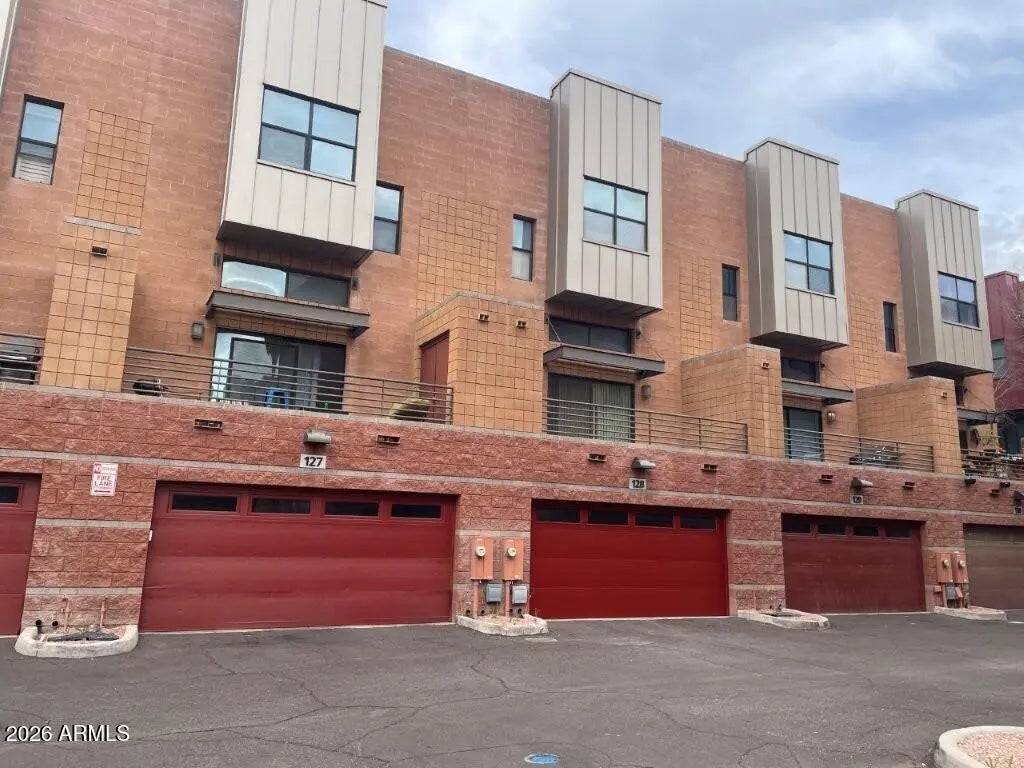 Photo of Listing #6980166