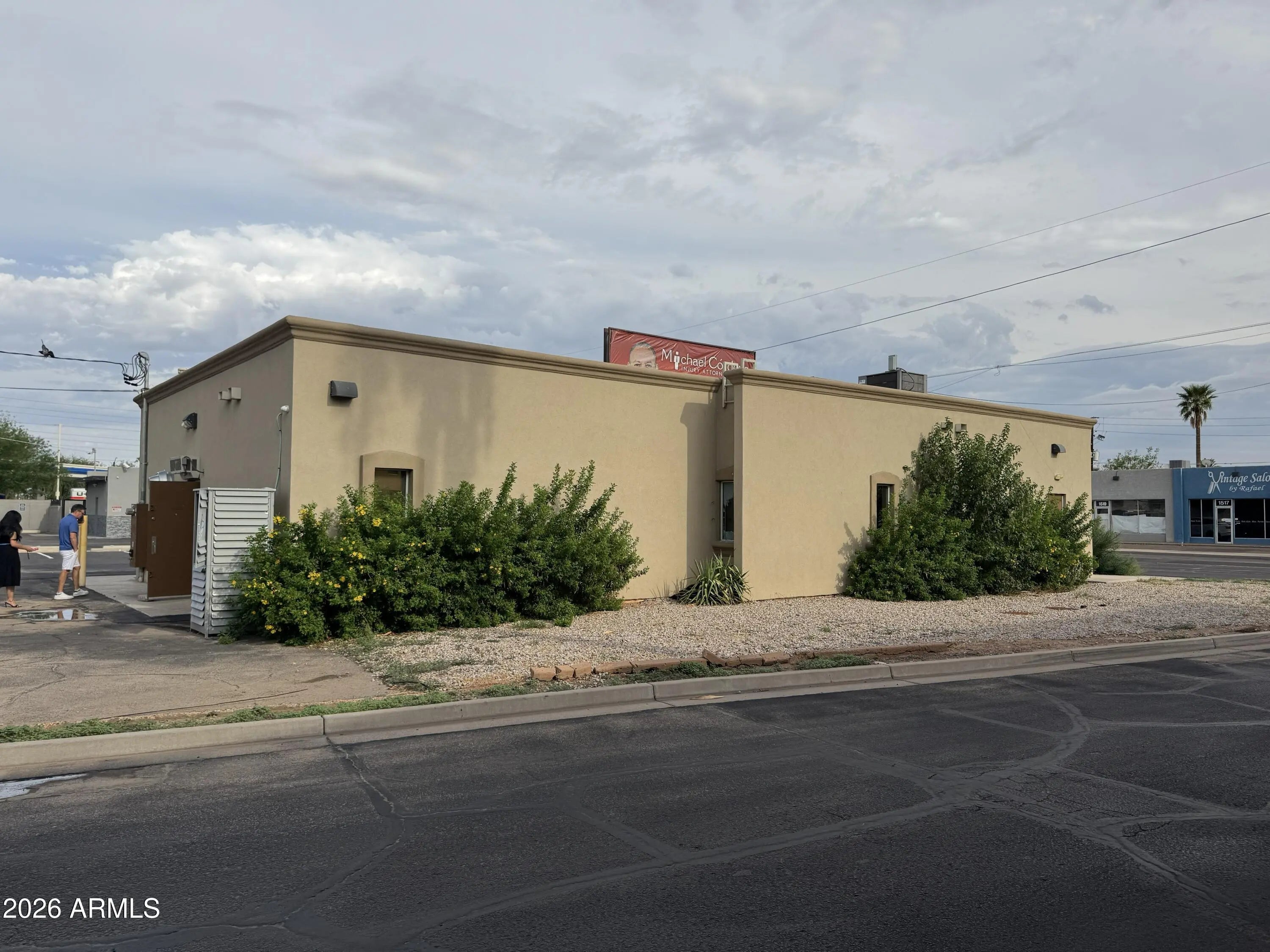 Photo of Listing #6980373