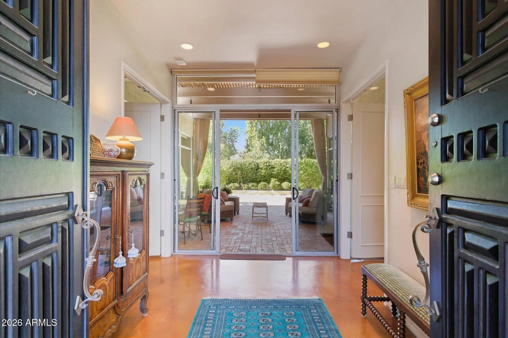 5652 N Scottsdale Road, Paradise Valley