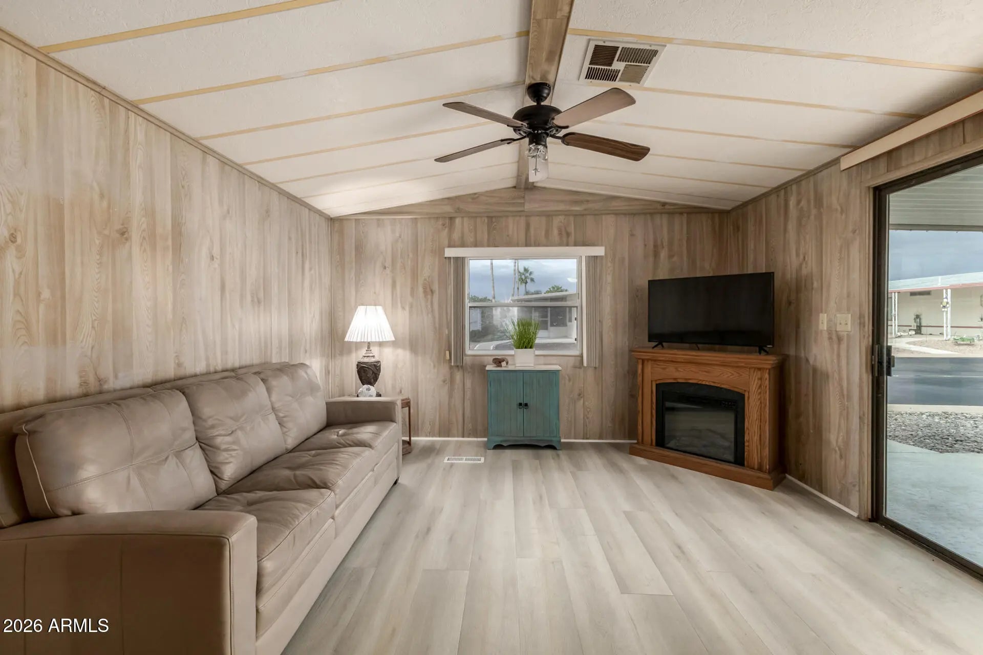 Photo of Listing #6984887