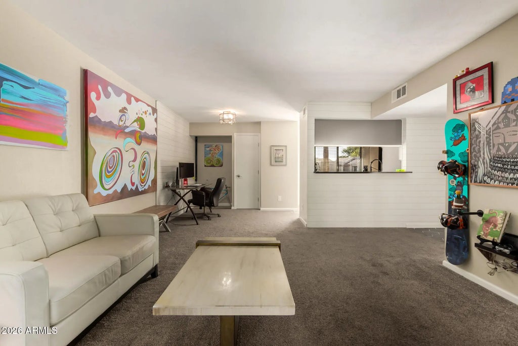 9340 N 92nd Street (unit 203), Scottsdale