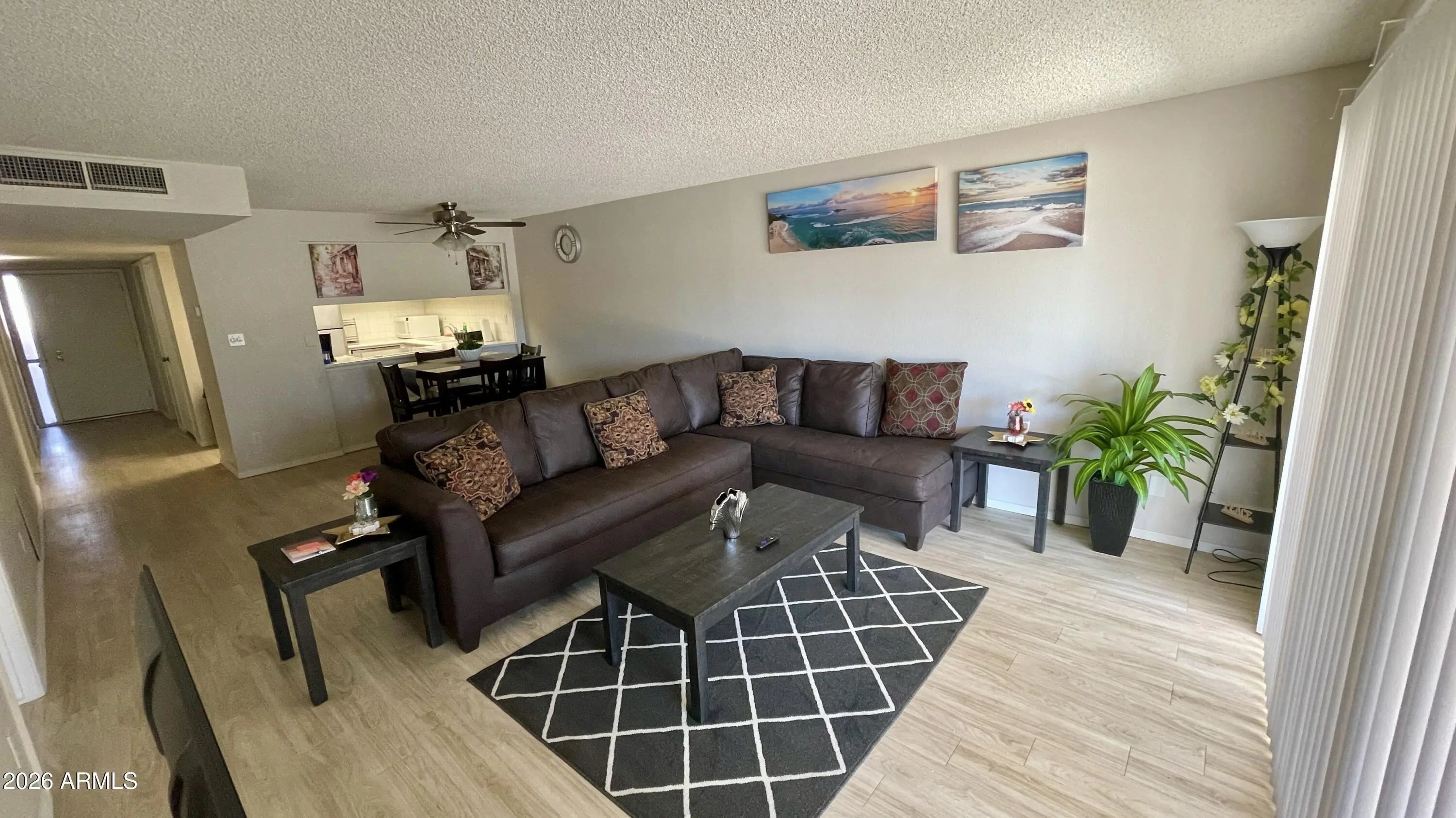 Photo of Listing #6980753