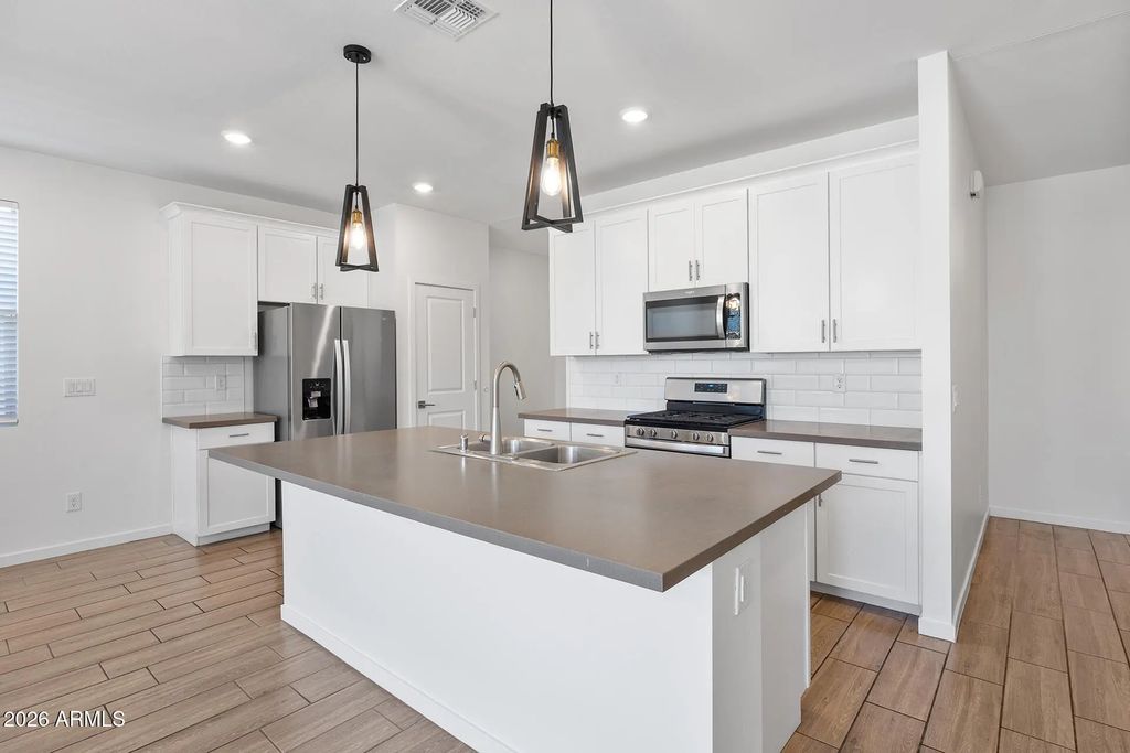4121 S 67th Drive, Phoenix