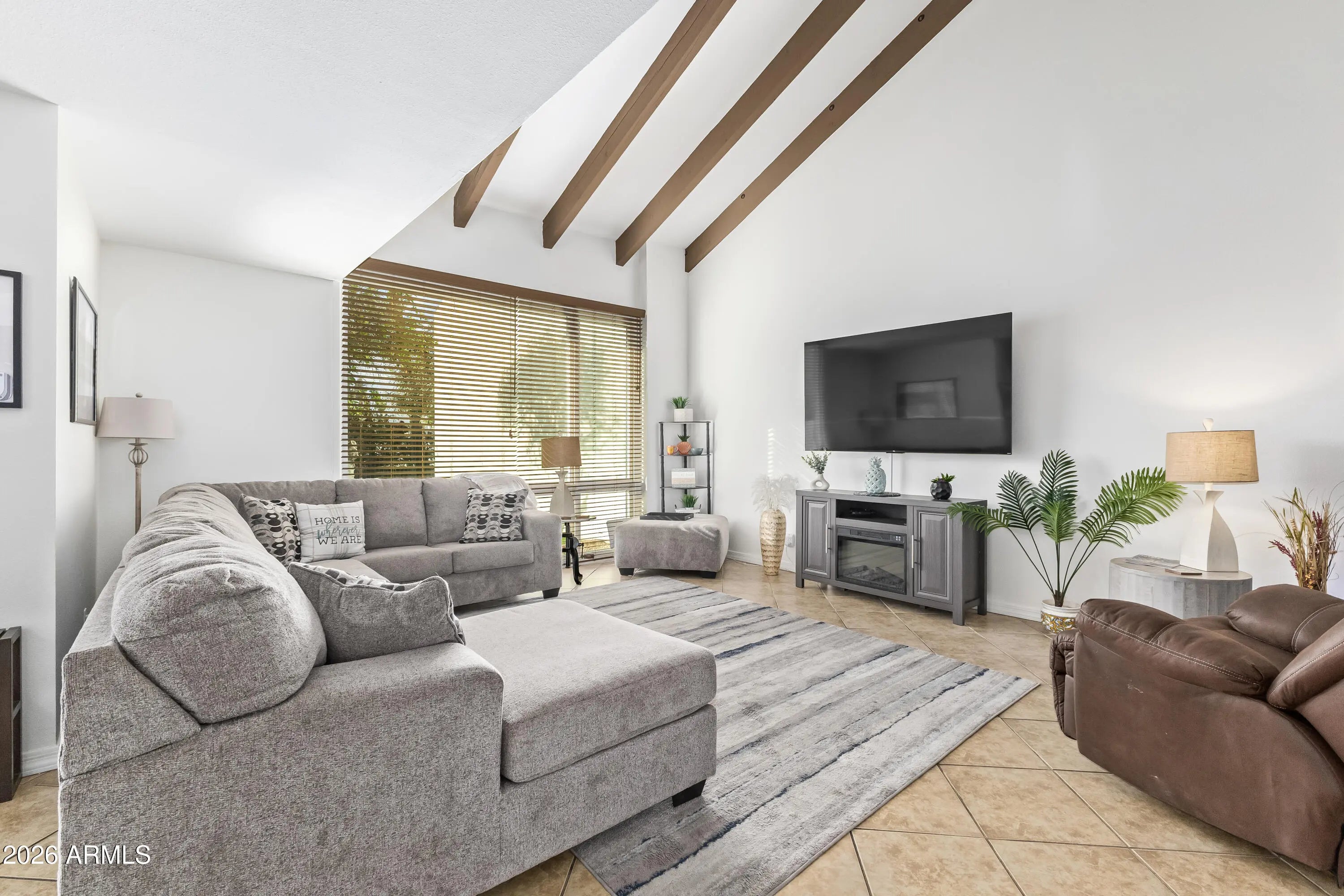 Photo of Listing #6984002