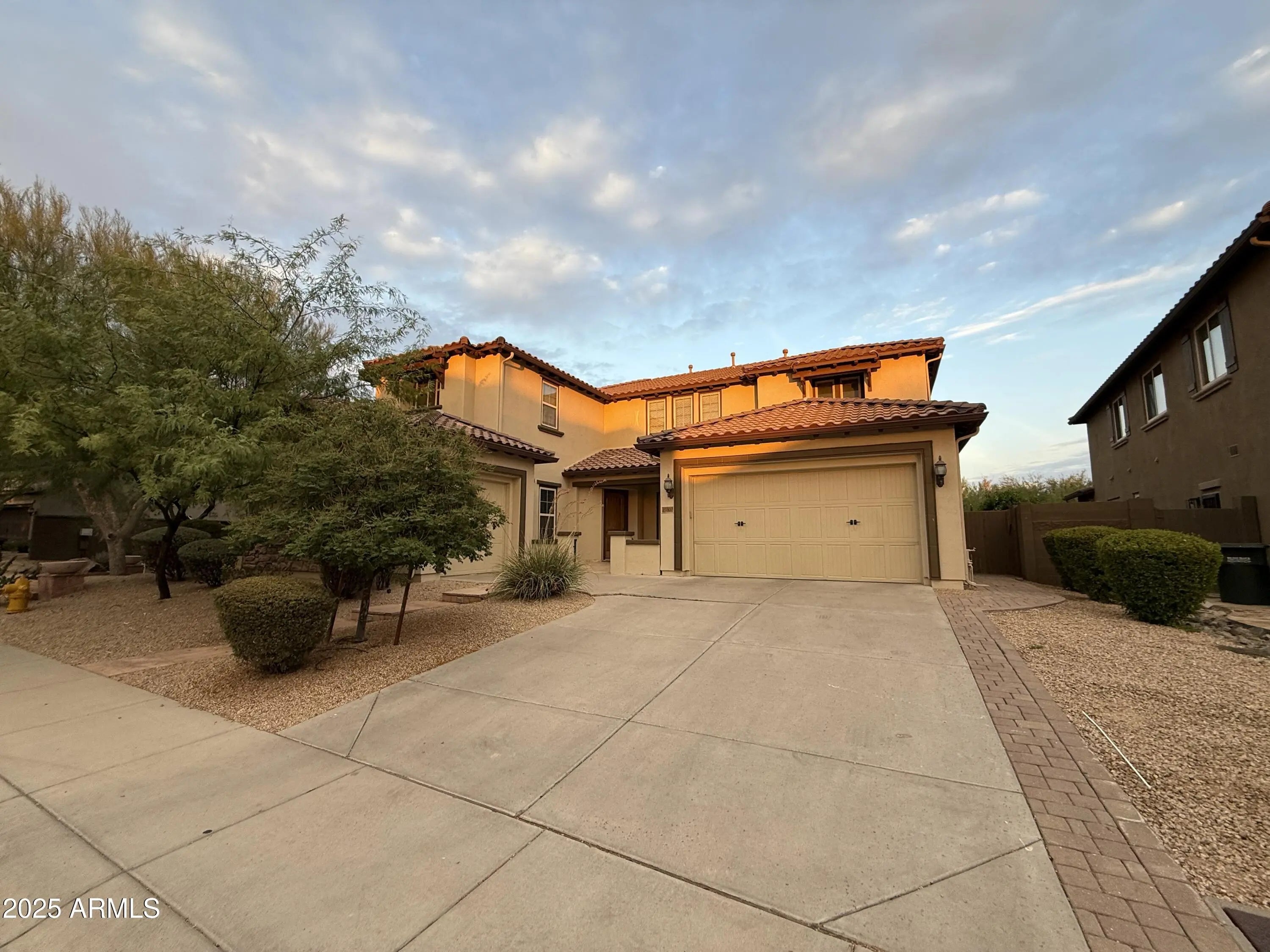 Photo of Listing #6980966