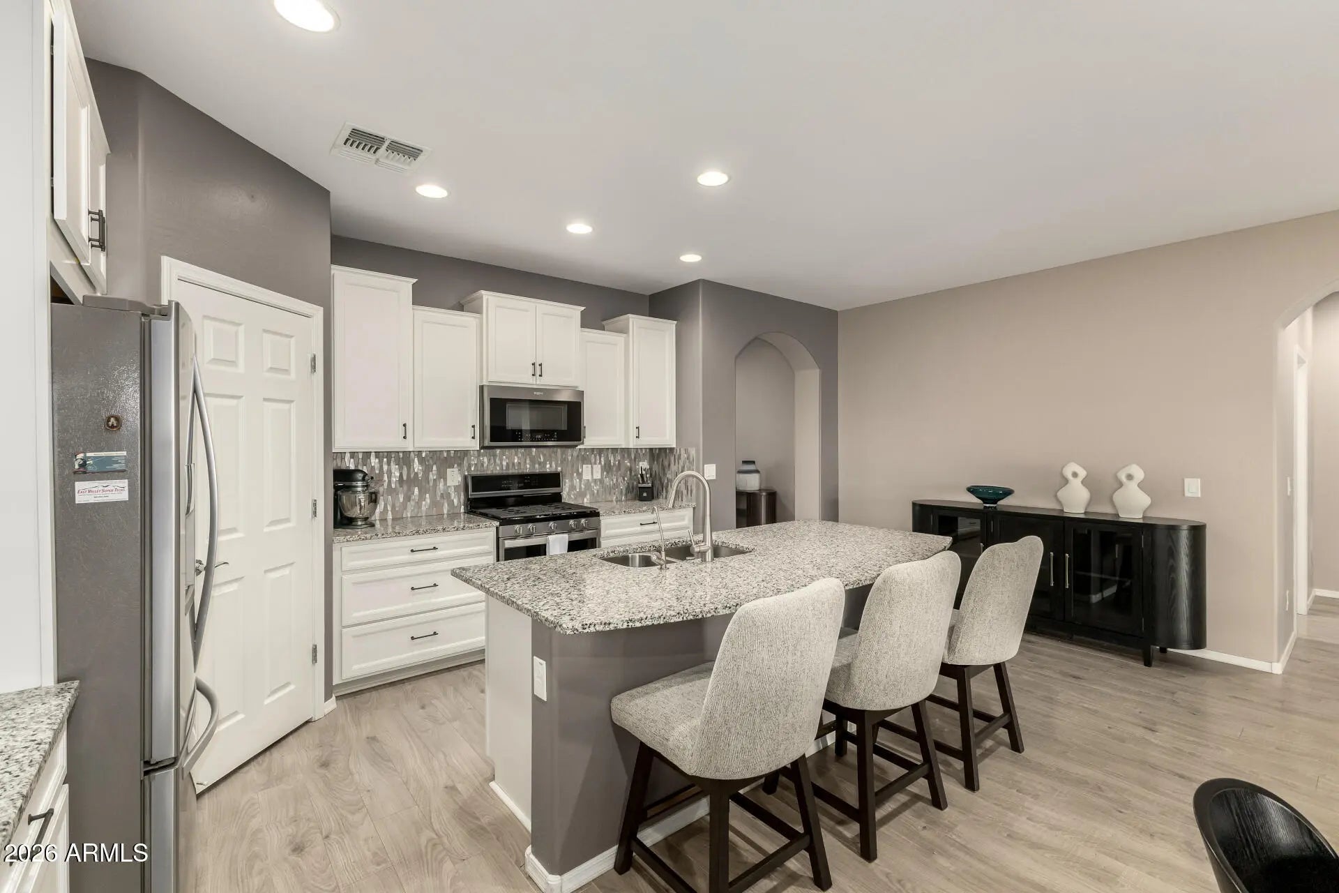 Photo of Listing #6984384