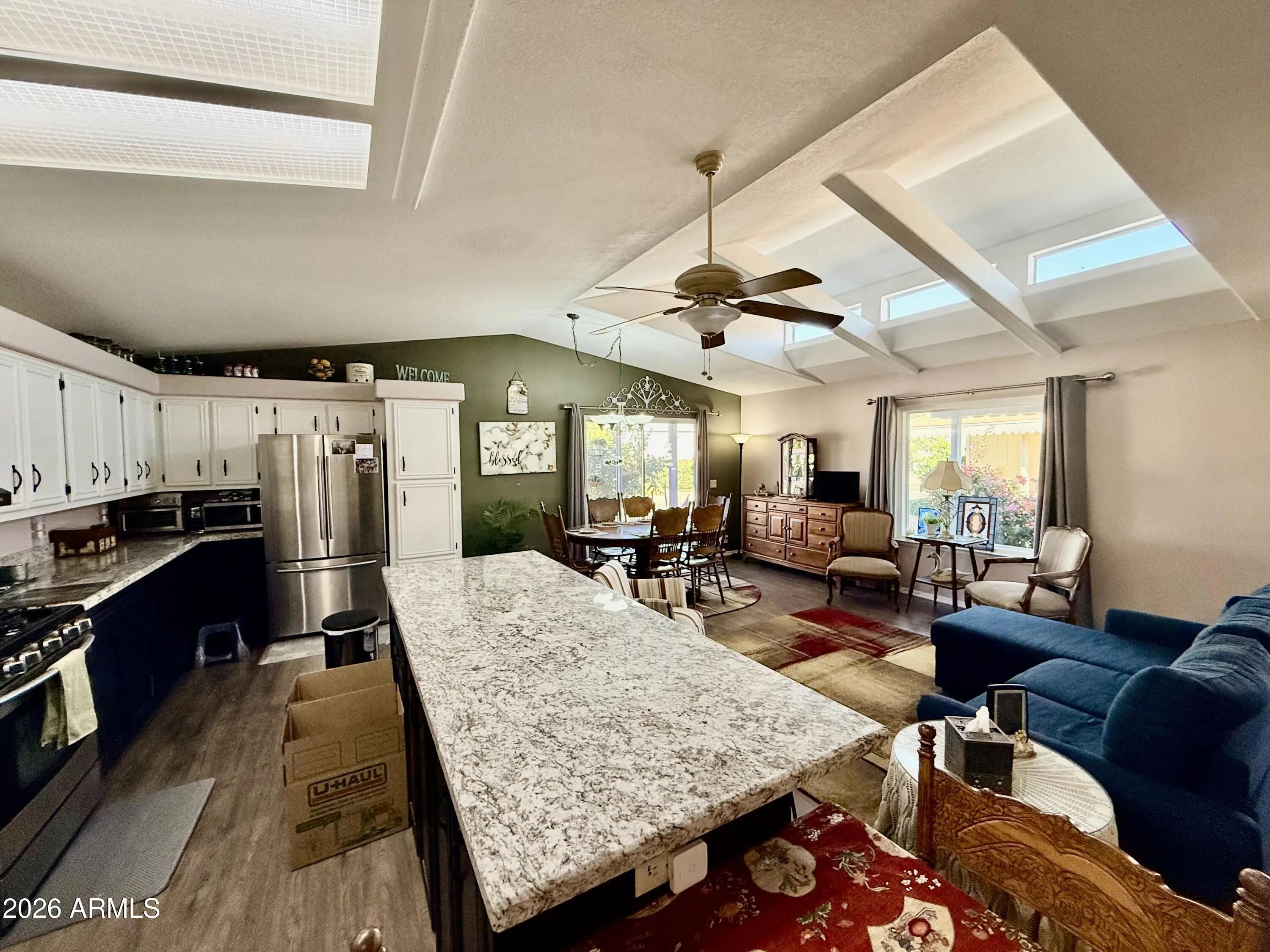 Photo of Listing #6981477